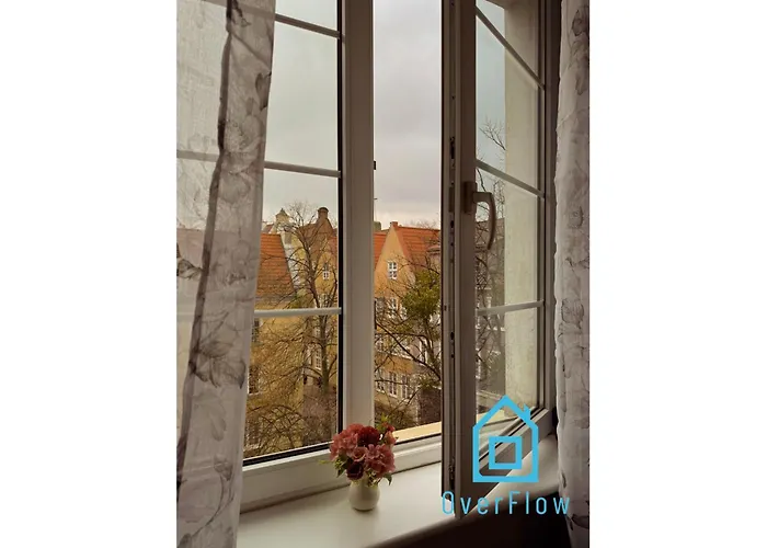 Проживание в семье Paris Old Town *